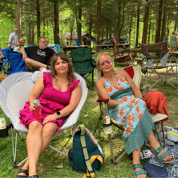 Meet your Posher, Elizabeth - Picture 9 of 10